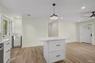 107 SE Gilliland Rd, Pensacola, FL 32507 - Photo 29