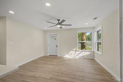 107 SE Gilliland Rd, Pensacola, FL 32507 - Photo 7