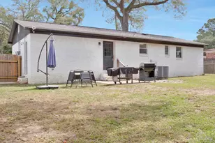 5837 Scotland Rd, Pensacola, FL 32526 - Photo 3