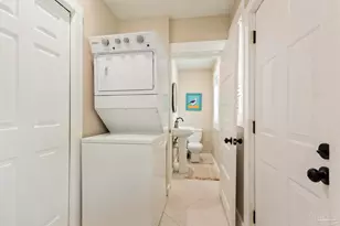 1010 W Gregory St, Pensacola, FL 32502 - Photo 11