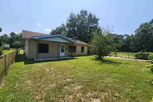 4 Bertram St, Pensacola, FL 32506 - Photo 1