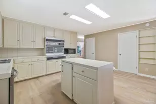 8033 Hendrix Ave, Pensacola, FL 32514 - Photo 31