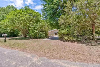 8033 Hendrix Ave, Pensacola, FL 32514 - Photo 15