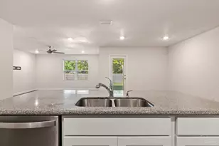 2351 Kirkwood Dr, Cantonment, FL 32533 - Photo 19