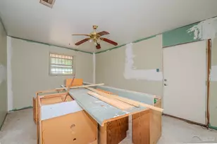 1111 Revere Dr, Pensacola, FL 32505 - Photo 9