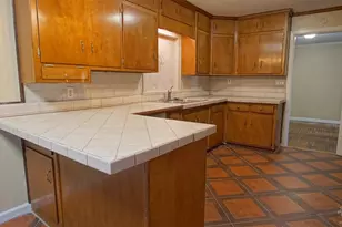 1019 E Burgess Rd, Pensacola, FL 32504 - Photo 15