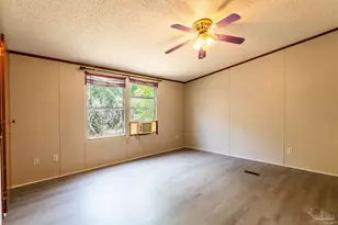 6479 Lynnwood Cir, Milton, FL 32583 - Photo 15