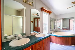 6479 Lynnwood Cir, Milton, FL 32583 - Photo 17