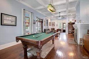 913 E Lloyd St, Pensacola, FL 32503 - Photo 1