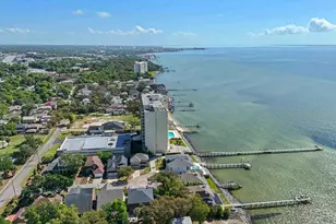 825 Bayshore Dr, Pensacola, FL 32507 - Photo 29