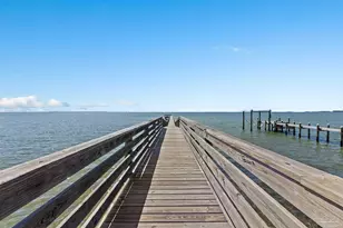825 Bayshore Dr, Pensacola, FL 32507 - Photo 21