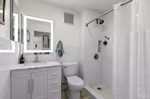 825 Bayshore Dr, Pensacola, FL 32507 - Photo 15