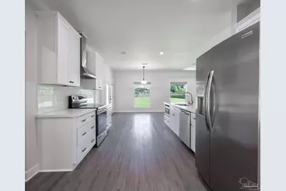 4090 Manchester Ct, Pace, FL 32571 - Photo 5
