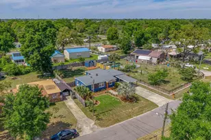608 Edgewater Dr, Pensacola, FL 32507 - Photo 67