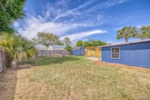 608 Edgewater Dr, Pensacola, FL 32507 - Photo 57