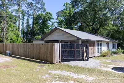 1106 Mills Ave, Pensacola, FL 32507 - Photo 5