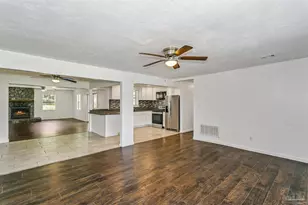 7245 Lockhart St, Pensacola, FL 32526 - Photo 3