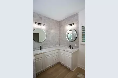 8725 Rush Ln, Pensacola, FL 32526 - Photo 25
