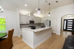 8725 Rush Ln, Pensacola, FL 32526 - Photo 19