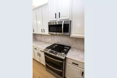 8725 Rush Ln, Pensacola, FL 32526 - Photo 17