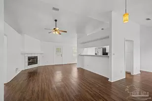 412 Strandview Dr, Pensacola, FL 32534 - Photo 7