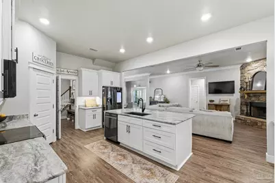 6808 Santa Clara Dr, Navarre, FL 32566 - Photo 15
