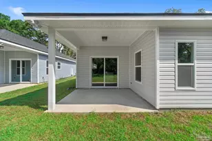 8302 Vickie St, Pensacola, FL 32514 - Photo 11