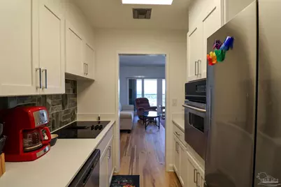 825 Bayshore Dr, Pensacola, FL 32507 - Photo 5