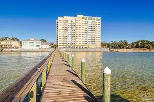 825 Bayshore Dr, Pensacola, FL 32507 - Photo 15