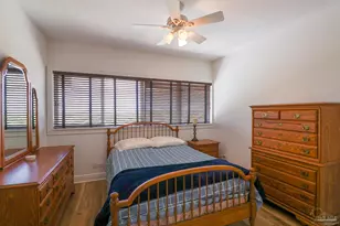 825 Bayshore Dr, Pensacola, FL 32507 - Photo 5
