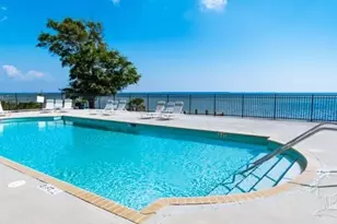 825 Bayshore Dr, Pensacola, FL 32507 - Photo 15