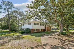 204 Poinciana Dr, Gulf Breeze, FL 32561 - Photo 41