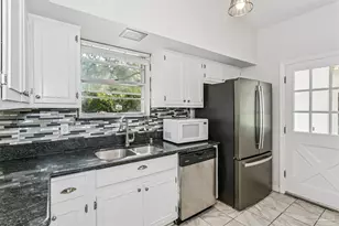 204 Poinciana Dr, Gulf Breeze, FL 32561 - Photo 13