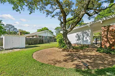 204 Poinciana Dr, Gulf Breeze, FL 32561 - Photo 33