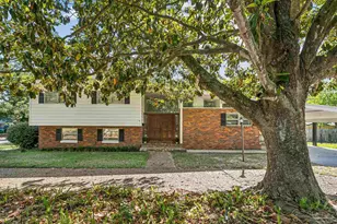 204 Poinciana Dr, Gulf Breeze, FL 32561 - Photo 39