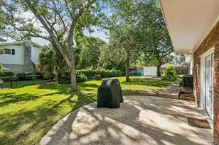 204 Poinciana Dr, Gulf Breeze, FL 32561 - Photo 29