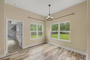 8135 Nevada St, Navarre, FL 32566 - Photo 17