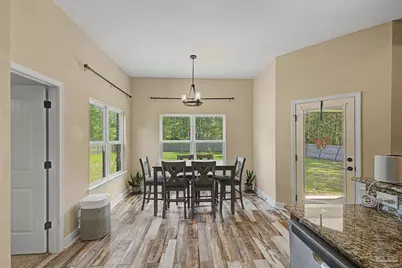8135 Nevada St, Navarre, FL 32566 - Photo 15