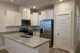 9525 Nature Crk Cir, Pensacola, FL 32526 - Photo 3