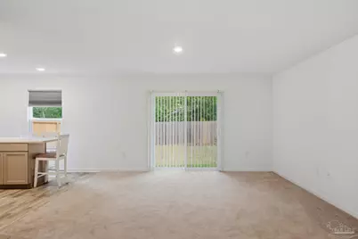 2752 Savannah Michelle Ln, Pensacola, FL 32534 - Photo 9