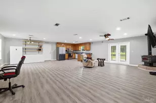 9460 American Farms Rd, Milton, FL 32583 - Photo 5