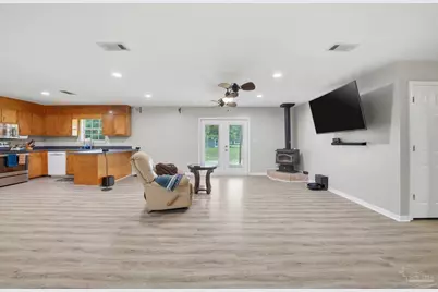 9460 American Farms Rd, Milton, FL 32583 - Photo 11