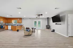 9460 American Farms Rd, Milton, FL 32583 - Photo 9
