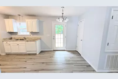 2758 Manuel Cir, Lillian, AL 36549 - Photo 7
