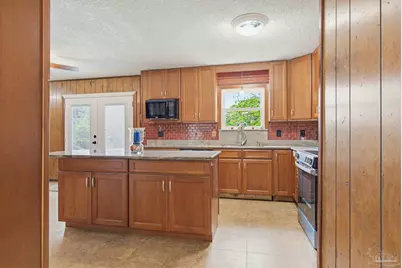 7227 Shelby Ln, Pensacola, FL 32526 - Photo 7