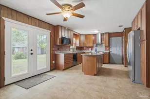 7227 Shelby Ln, Pensacola, FL 32526 - Photo 5