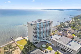 825 Bayshore Dr, Pensacola, FL 32507 - Photo 47