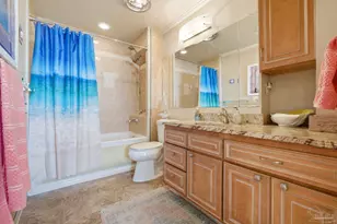 825 Bayshore Dr, Pensacola, FL 32507 - Photo 17