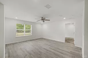 5886 Blackhorse Cir, Pensacola, FL 32526 - Photo 21