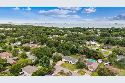 312 Florida Ave, Gulf Breeze, FL 32561 - Photo 35